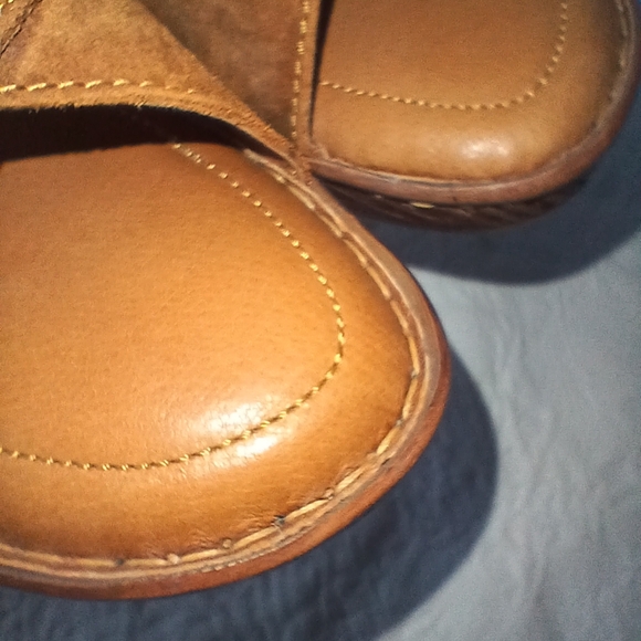 BORN LEATHER EXTRA CUSHION INSOLE SLIP ON WEDGE SANDALS - Picture 11 of 12